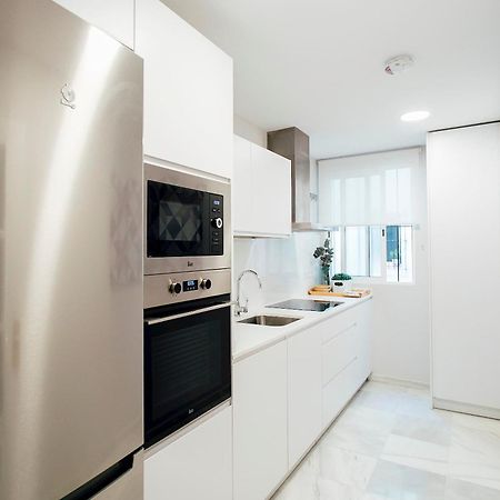 Minty Stay - 3Bd Cathedral Севилья Экстерьер фото